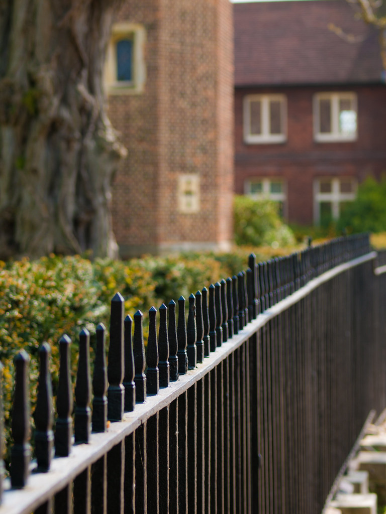 Aluminum fence installation